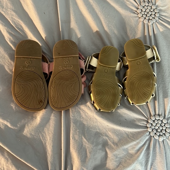 Size 5 Cat and Jack Sandals - Picture 2 of 2